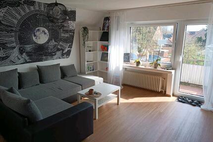 Schöne große Oberwohnung in Süd-Westlage mit Balkon und Garage - Leer (Ostfriesland)