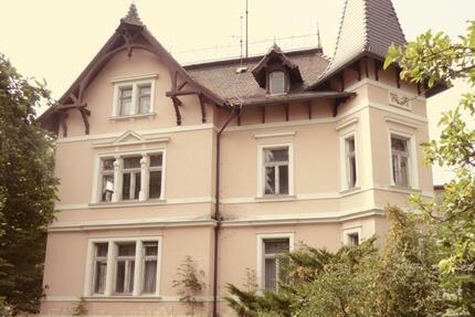 Haus zum Sommerpreis - 98.000,00&nbsp;EUR Kaufpreis, ca.&nbsp; 240,00&nbsp;m&sup2; in Ebersbach-Neugersdorf (PLZ: 02727)