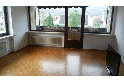 helle zwei Zimmerwohnung mit Balkon in Gimte, Hochpaterre - Hann. Münden
