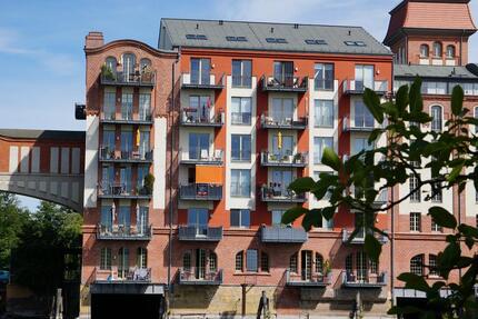 Stilvolle 2-Zimmer-Wohnung mit Echtholzparkett & Balkon - Brandenburg an der Havel Bahnhofsvorstadt