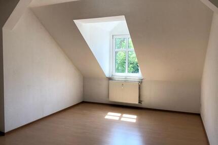 Helle 3-Zimmer-Wohnung mit Einbauküche in Dessau-Roßlau