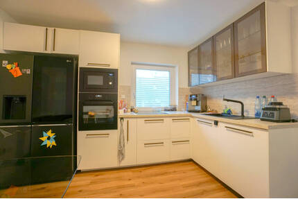 Platz für die ganze Familie - moderne Doppelhaushälfte mit Garten und Terrasse in ruhiger Lage - Fürth Stadeln