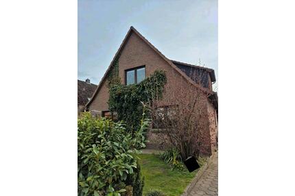 Einfamilienhaus mit Einliegerwohnung mit viel Platz - Treia