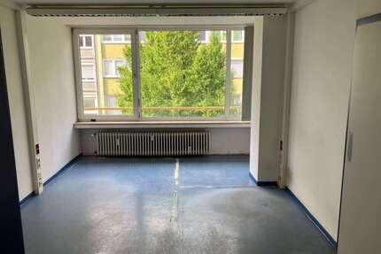 Büro in Ludwigshafen 2.987,88 € 248.99 m²