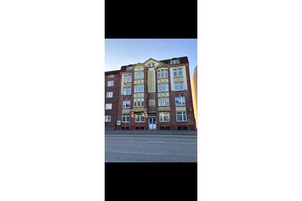 Zentrumsnahe Hochparterre-Wohnung in gepflegter Anlage - Neumünster