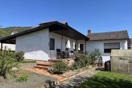 Haus zum Kaufen in Bürgstadt 224.000,00 € 106.93 m²