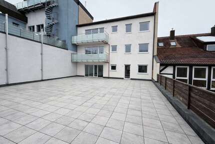 Wohnung zum Mieten in Neustadt an der Aisch 1.250,00 € 124 m²