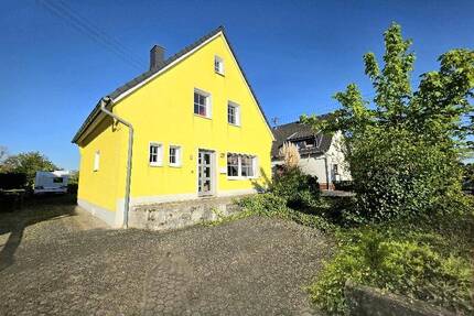 Freistehendes Einfamilienhaus Niederkassel Zentrum Kernsanierung 2013 Wärmedämmung 1607 m² Grundstüc