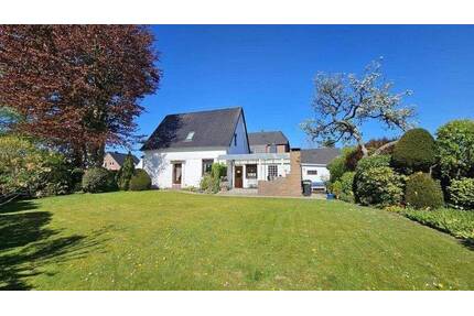Wunderschönes, charmantes EFH mit 1.200 m² Grundstück, Garage + Nebengebäude. 0 % Käuferprovision! - Delmenhorst Brendel/Adelheide