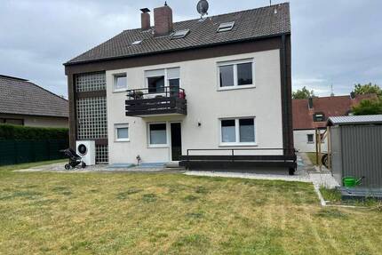 Attraktive 3-Zimmer-Wohnung im Erdgeschoss mit Garage und Garten in bevorzugter Wohngegend - Neustadt an der Aisch