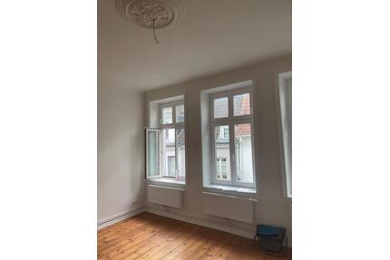 Lübecker Altstadt 2,5-Zimmer-Altbauwohnung neu saniert