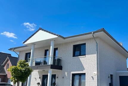 Exklusive Stadt Villa - 860.000,00&nbsp;EUR Kaufpreis, ca.&nbsp; 270,00&nbsp;m&sup2; in Großheide (PLZ: 26532)