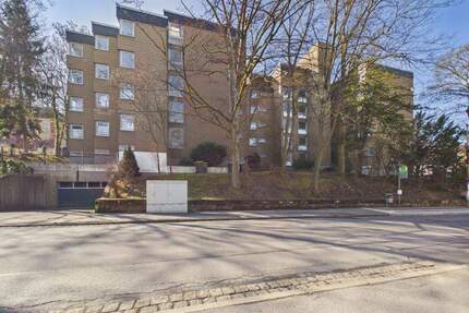 Charmante 2,5-Zimmer-Wohnung mit großem Balkon & Tiefgarage in Coburg-Pilgramsroth