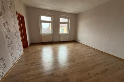 4 Raum Wohnung mieten - 540,00&nbsp;EUR Kaltmiete, ca.&nbsp; 88,00&nbsp;m&sup2; in Aschersleben (PLZ: 06449)