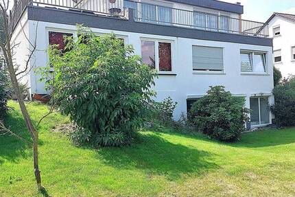 Traumhaus in Bth., ca. 230 m2 Wfl., offene Galerie, Dachterrasse, Doppelgarage u.v.m. - Bayreuth Aichig