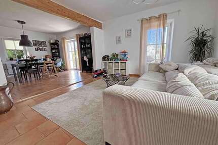 Haus zum Kaufen in Regenstauf 549.000,00 € 142 m²