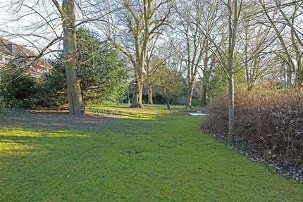 Immobilien Richter: Top-Lage Terrassenwohnung mit Garten - Düsseldorf Stockum