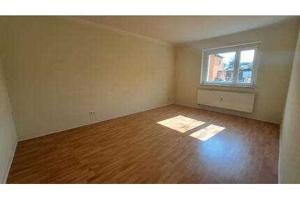 Wohnliche 2-Zimmer-Erdgeschosswohnung mit Balkon in Zeitz-Forststraße