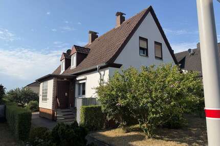 Haus zum Kaufen in Lohfelden 369.000,00 € 175 m²
