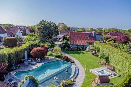 Haus zum Kaufen in Schwerin 849.000,00 € 220 m²