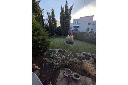 Haus zum Kaufen in Neckartailfingen 1.050.000,00 € 260 m²