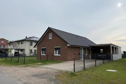 Modernes EFH mit Garten, Terrasse & Carport in Lavelsloh | 95 m² - Diepenau