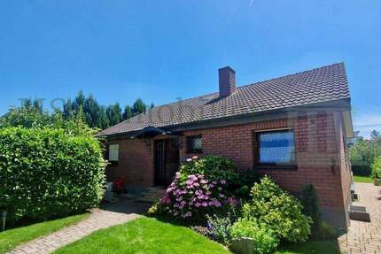 *** Charmantes Bungalow mit Garten + Terrasse *** - Lampertheim