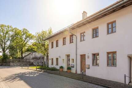 Haus zum Kaufen in Seeon-Seebruck 930.000,00 € 215 m²