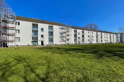 Großzügig geschnittene 3,5-Zi.-Wohnung mit Balkon! - Leverkusen Alkenrath