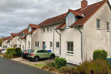 WBS erforderlich - Gut geschnittenes Reihenhaus für Ihre Familie mit 5 Personen - Borken (Hessen)