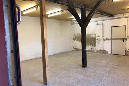 Einfache Gewerbelagerfläche in Friedland – 61 m²