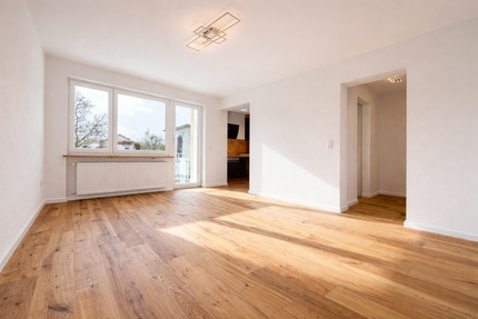 Kernsanierte 2-Zimmer-Wohnung mit Balkon – Bad Cannstatt - Stuttgart