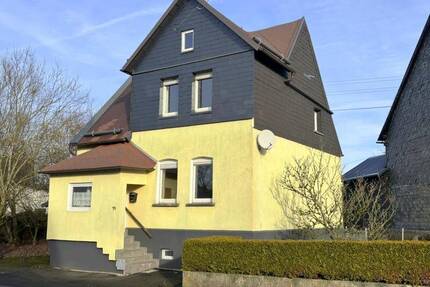Kleines renovierungsbedürftiges Einfamilienhaus mit schönem Grundstück in Nister-Möhrendorf