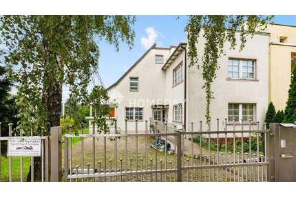 Großes Einfamilienhaus mit 6 Zimmern, Keller, Garten und Terrasse - Mehrgenerationenwohnen möglich - Berlin Buckow