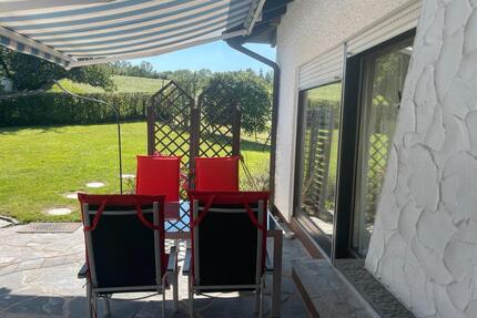 Hochwertige Etagenwohnung mit einem traumhaft schönen Garten - Backnang