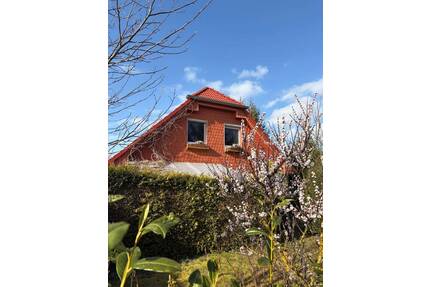 Einziehen & Wohlfühlen! Ihr Einfamilienhaus mit 4 Zimmern wartet zwischen Halle und Leipzig - Landsberg Sietzsch