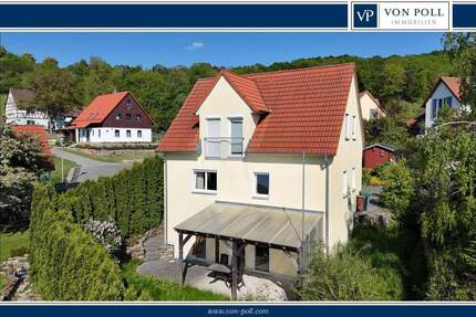 Attraktives Einfamilienhaus mit Einliegerwohnung in ruhiger, grüner Lage - Colmberg