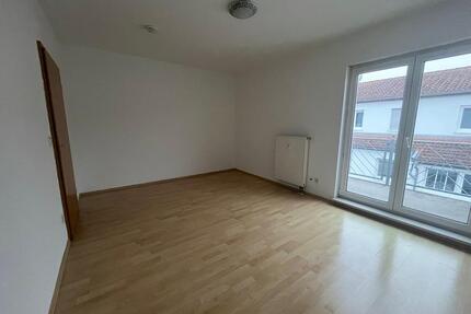 Schicke 2-Zimmer-Wohnung mit Balkon in Riedstadt-Leeheim