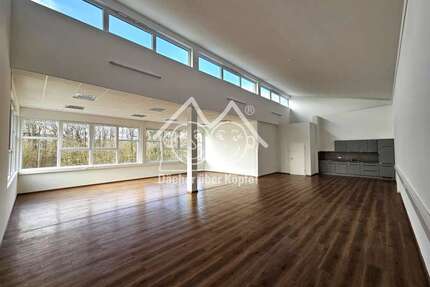 Büro in Lauf 1.198,50 € 128.46 m²