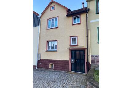 Einfamilienhaus - 160.000,00&nbsp;EUR Kaufpreis, ca.&nbsp; 95,00&nbsp;m&sup2; in Tambach-Dietharz (PLZ: 99897)