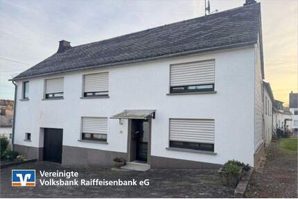 Wohnhaus mit zusätzlichem Wiesengrundstück - Morbach Gonzerath