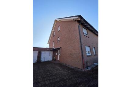 Gepflegte Doppelhaushälfte mit großem Garten,Garage & Stellplätze - Lünen Alstedde