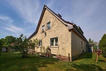 Haus zum Kaufen in Panketal 695.000,00 € 227.13 m²