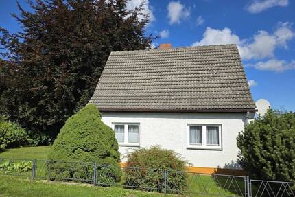 Leben, wo andere Urlaub machen! EFH in Lauterbach auf Rügen mit Potential. - Putbus