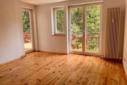 Wohnung zum Mieten in Zeulenroda-Triebes 368,00 € 61.26 m²