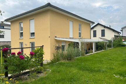-Provisionsfrei- Neuwertige Stadtvilla in Bad Schwalbach