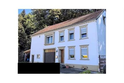 Sanierungsbedürftiges Haus mit großem Grundstück - Wadern