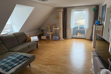 3‑Zi. DG +Dachspitz, Garten, 3 Stellplätze, Wallbox, 85258 Weichs