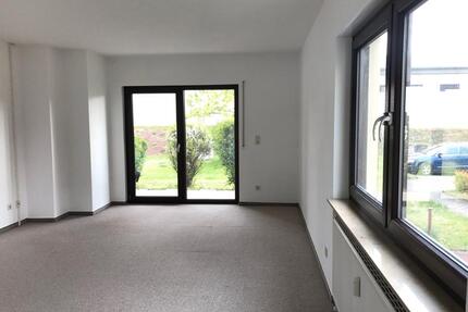 Große, sonnige 1-Zimmer-Wohnung in Bayreuth, 36 qm, Kfz-St.Platz.