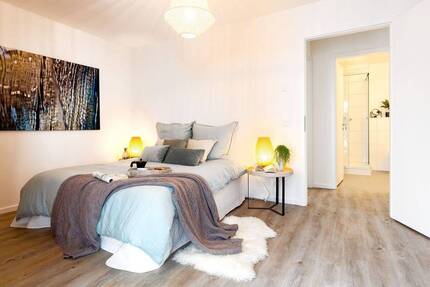 Erstbezug nach Renovierung - Hübsche Erdgeschosswohnung mit neuem Tageslichtbad und Balkon - Hildesheim Süd